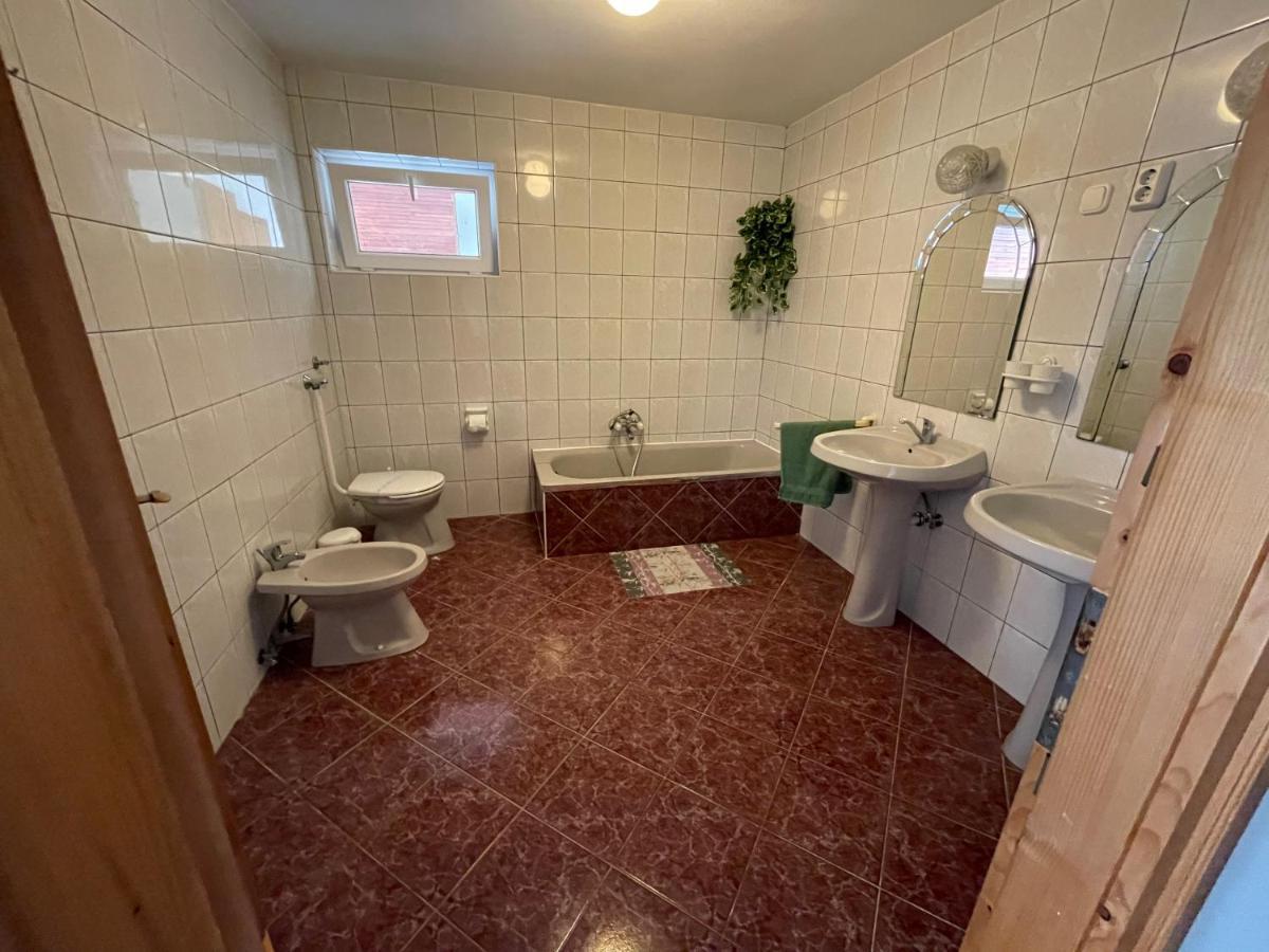 Frankie Holiday Apartment Iii. บาลาตองโยรอค ภายนอก รูปภาพ